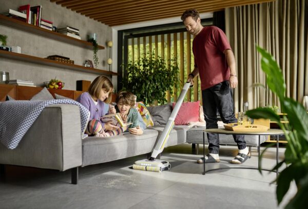 FC-8-Signature-Line-living-room-tiles-app-01-CI20-Web-1600-Max